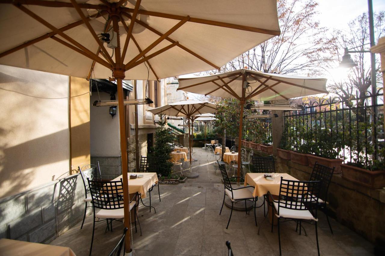 Vila Ebel Hotel Pool & Spa Korce Exterior foto